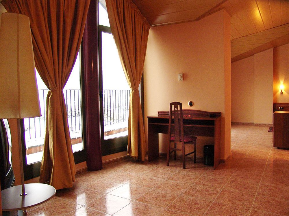 Hotel Cervol Andorra la Vieja Habitación foto